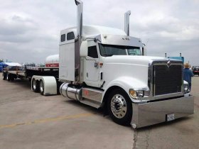 International Trucks 9900 - 410, 301 kW