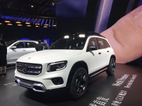 Mercedes-Benz GLB (2019+) - 35 AMG, 225 kW